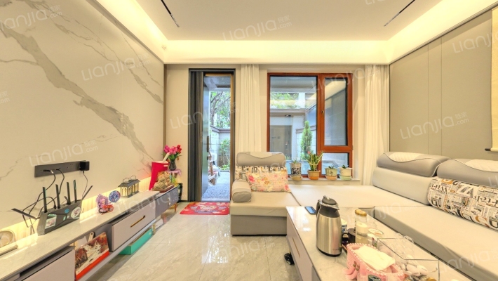 十里春风二手房实景图