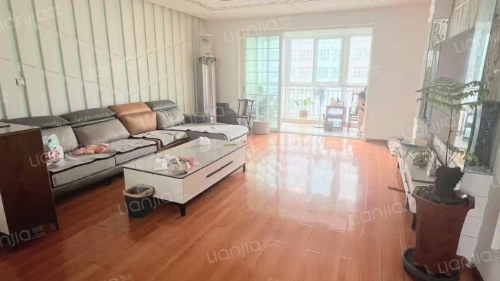 中央帝景二手房实景图