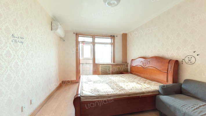 六里屯西里二手房实景图