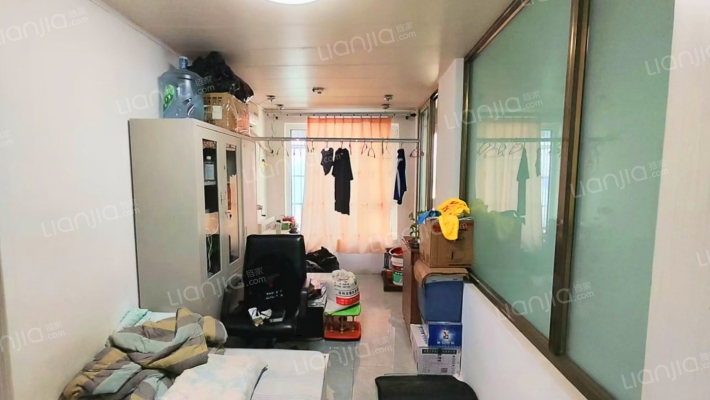 双塔区 房本满二 独立小院  上下两层-卧室A