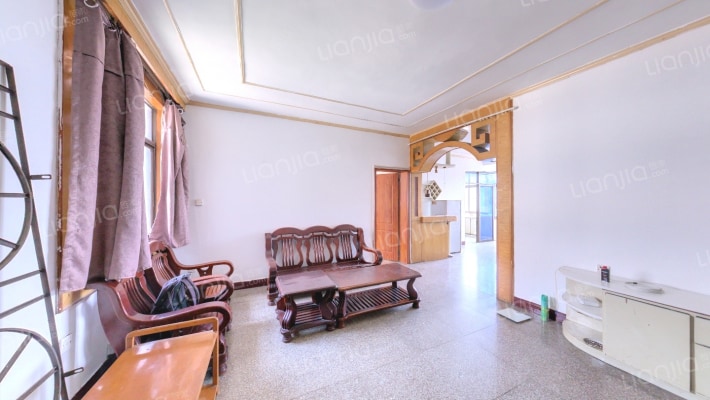 建行宿舍二手房实景图