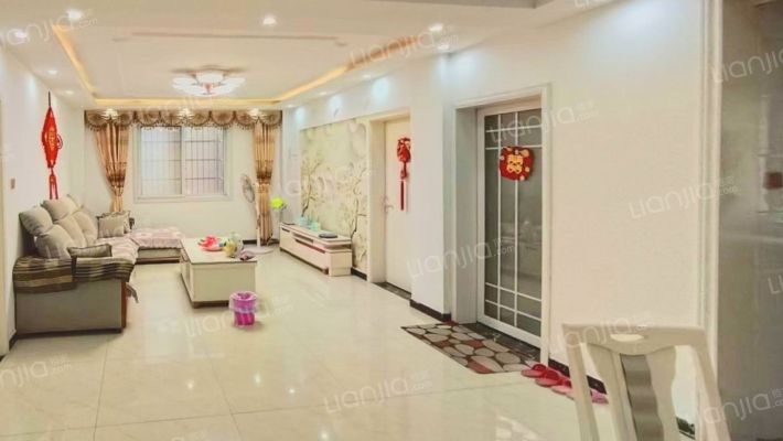 云河公寓二手房实景图