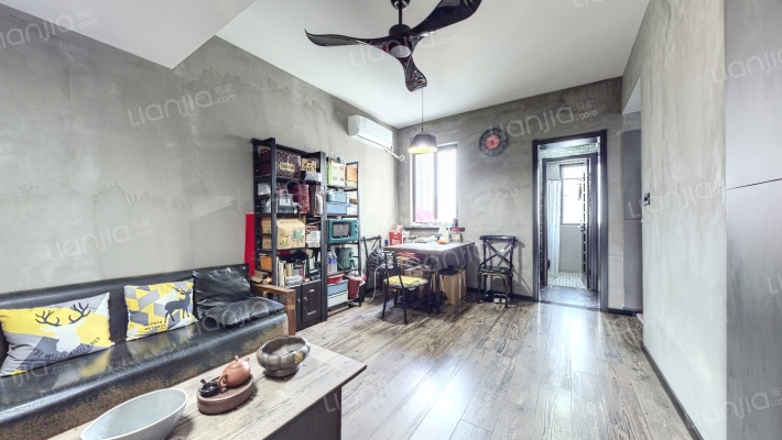 东方路3721弄二手房实景图