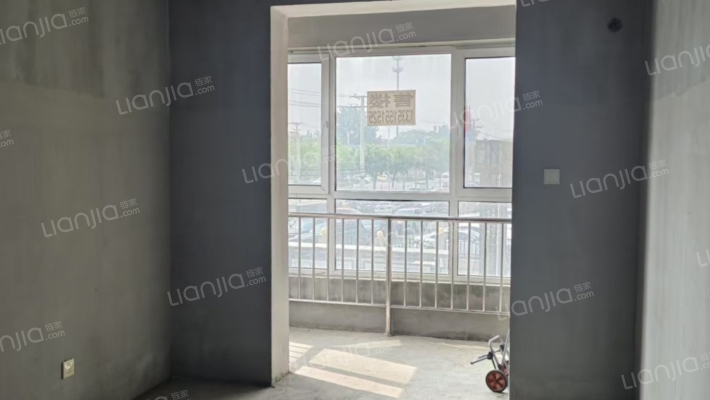 新上好房，交通方便，配套齐全，环境好。-卧室A