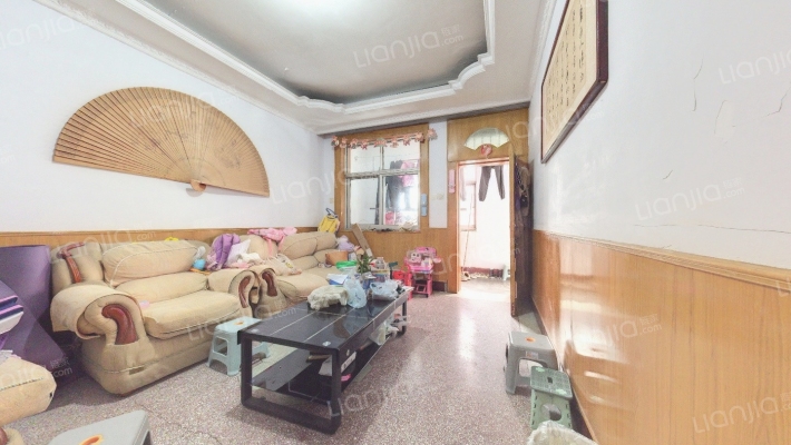 天都副食品家属院二手房实景图