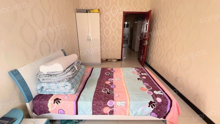 榆州新城北区 大三居 精装修 满五唯一-卧室C