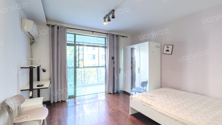 蓝色港湾(公寓)二手房实景图