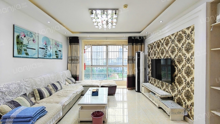 名贵苑二手房实景图