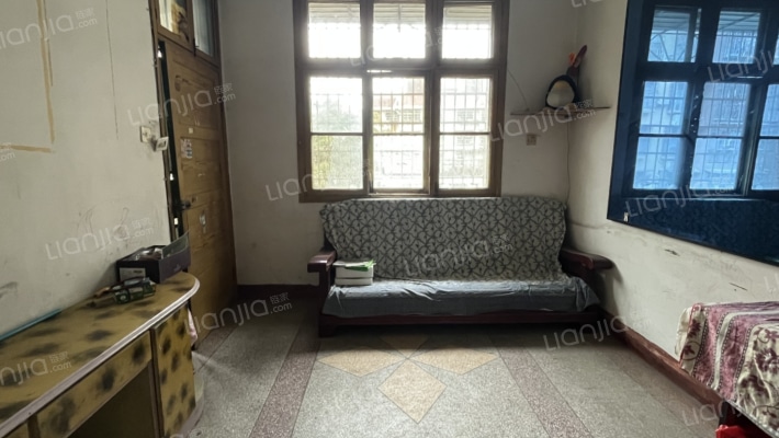 州建材化工总厂职工住宅二手房实景图