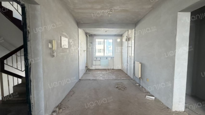 物探局房产 集中供暖  步梯板楼-餐厅