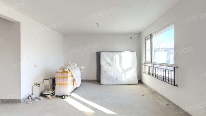 旭辉御锦二手房实景图