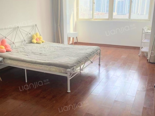 合租·新岭花园三期 5居室 北卧