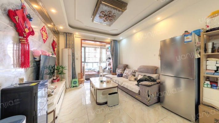 临江苑东区二手房实景图