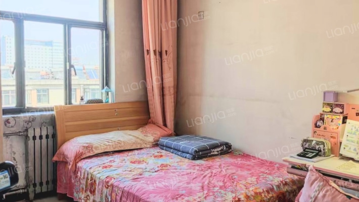 居住环境安静 板楼使用面积大 税费低，生活便利-卧室C