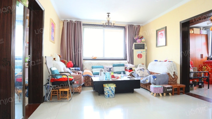 青年易居二手房实景图