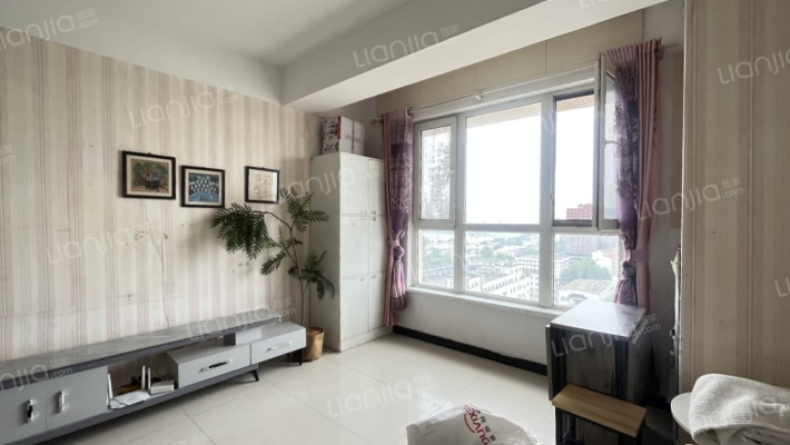 范阳主路电梯房 地理位置优越 交通便利 生活配套齐全-客厅