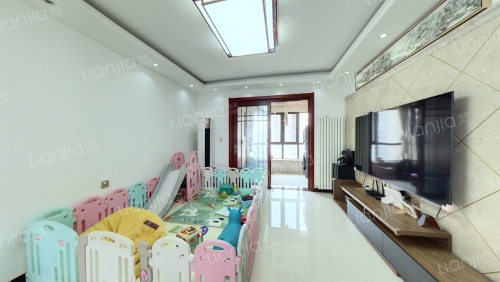 绿地滨湖国际城五区二手房实景图