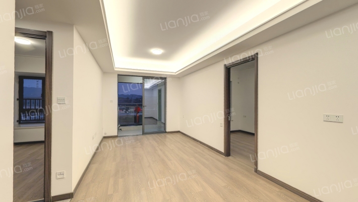 万科四季花城三期二手房实景图