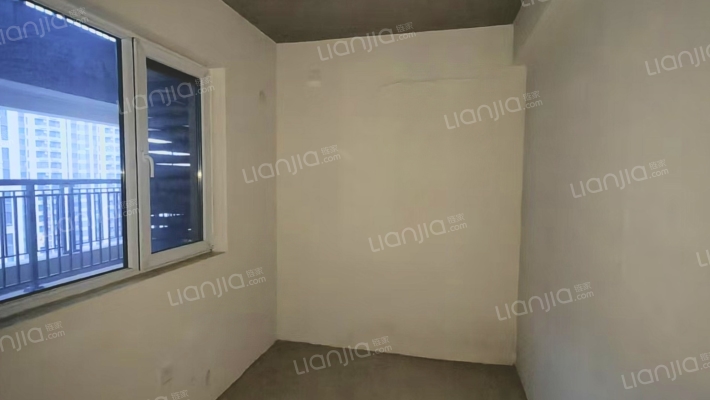 通透三居室 房本在手  已经满二  无尾款-卧室A