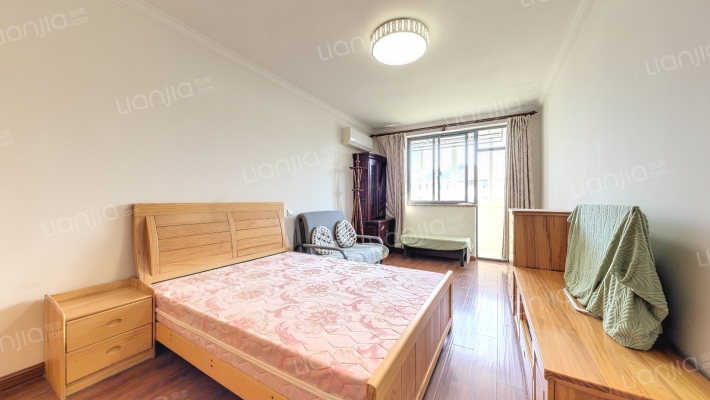 上钢十村二手房实景图