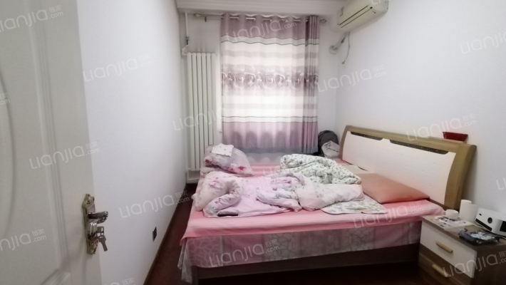 大型社区，地理位置优越，经典三居，南北通透视野好-卧室C