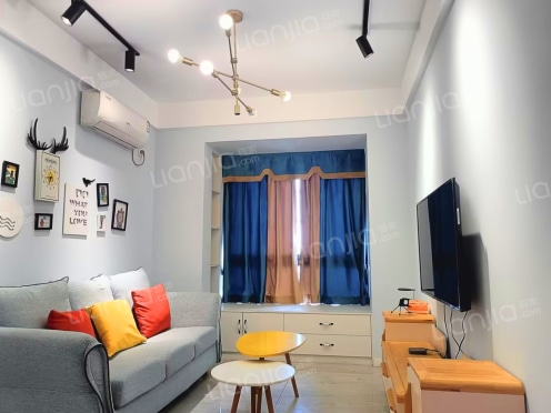 整租·财富新天地小区 2室2厅 东南