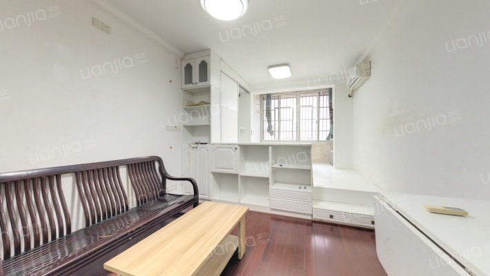 建新小区二手房实景图