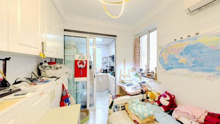 梅陇九村二手房实景图