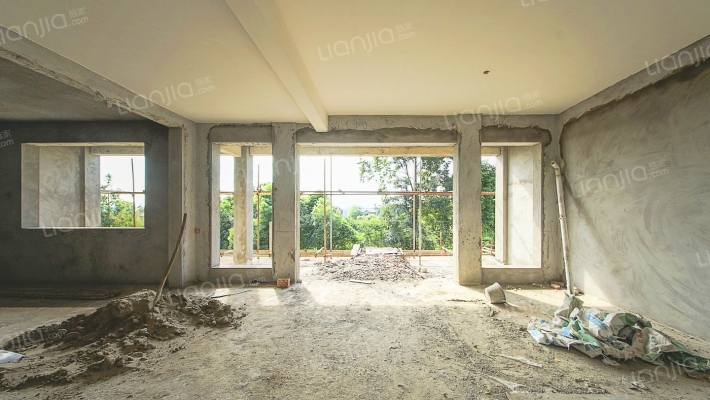 庆隆南山国际社区柏蔚庄二手房实景图