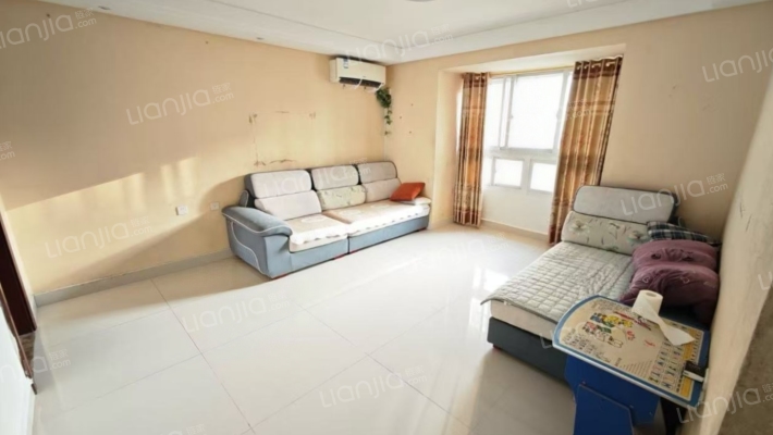 海口乌兰集团公寓楼二手房实景图