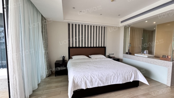 绿城蓝湾小镇·品霞苑二手房实景图