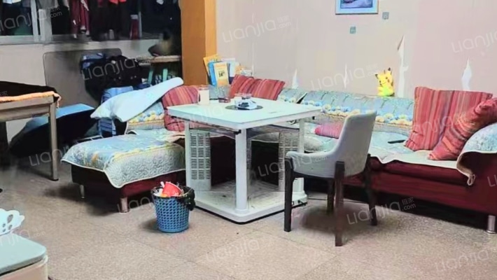 百花山住宅小区二手房实景图