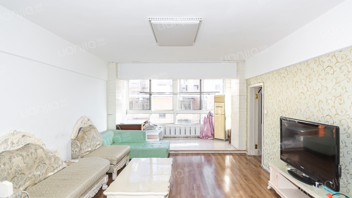 佰阳颐园二手房实景图