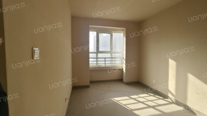 水岸花城 2室1厅 南-卧室A