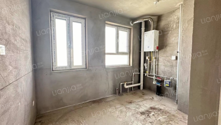 好楼层，采光好，全天都能进光，小区楼间距长，绿化高-厨房