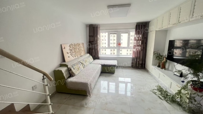 宇光万和城二手房实景图