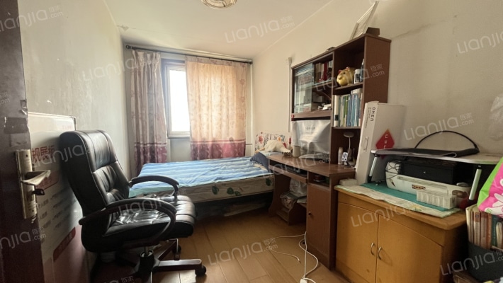 范阳路 铁道部建厂局 非顶层 拎包入住-卧室B