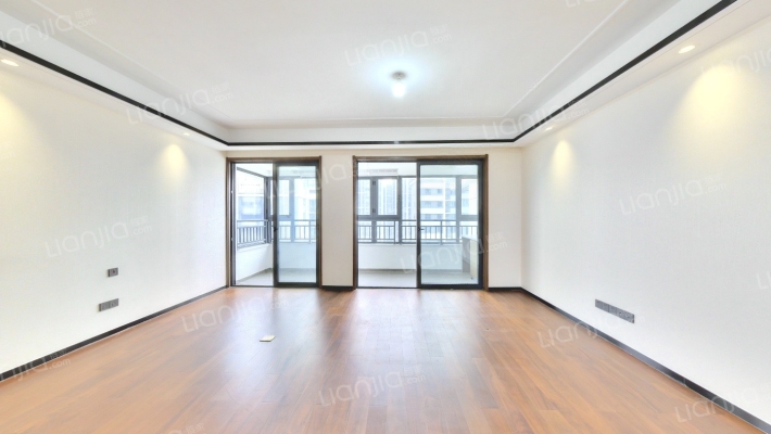 宝能滨江府二手房实景图