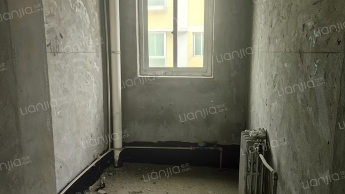 鼓楼新城 6室2厅 南 北-卫生间A