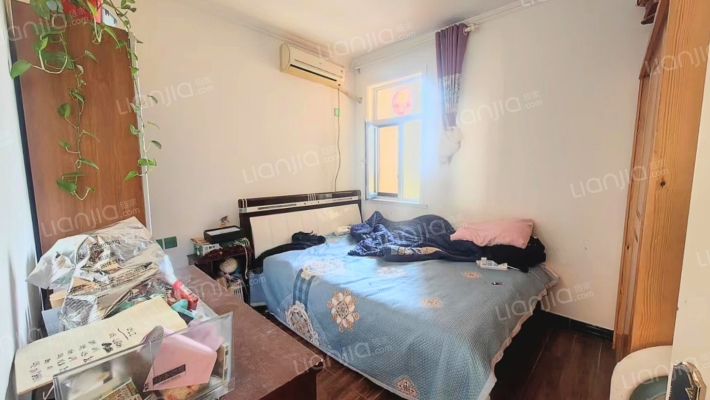 涿州市区西北，往北是北京琉璃河，300米到838车站-卧室A