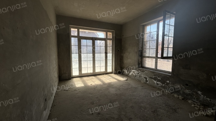 丹佛尔湾独栋别墅，诚意出售，房本在手，随时过户.-卧室D