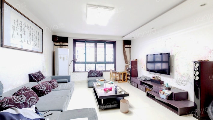 山水华庭二手房实景图