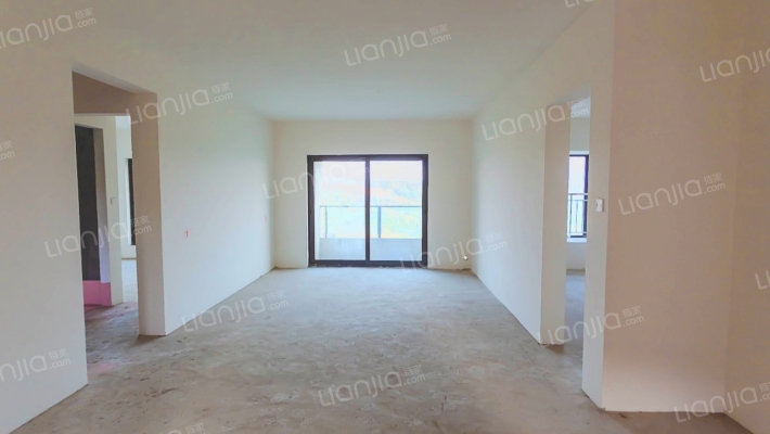 恒大湖山半岛A2区二手房实景图