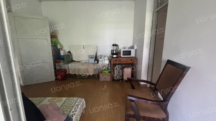 新添大道南段243号二手房实景图