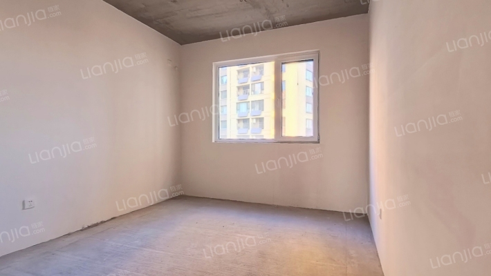 社区规模大 绿化高 居住舒适度高！华夏开发商百强企业-卧室B