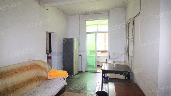 顺墙南街67号二手房实景图