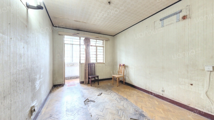 开鲁路382弄二手房实景图