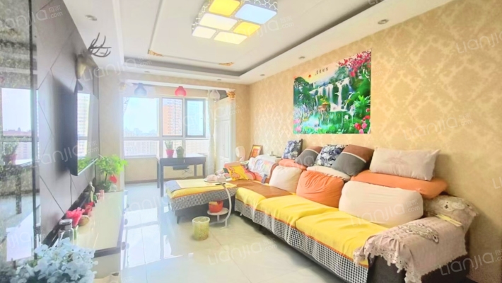 万吉华府二手房实景图