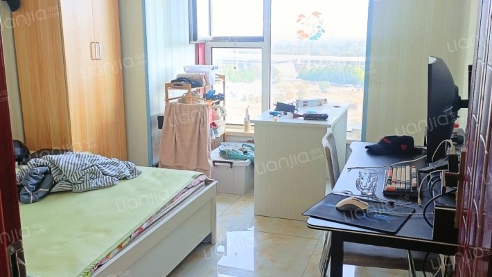 东南两居，房本满2，采光充足，交通便利!-卧室B