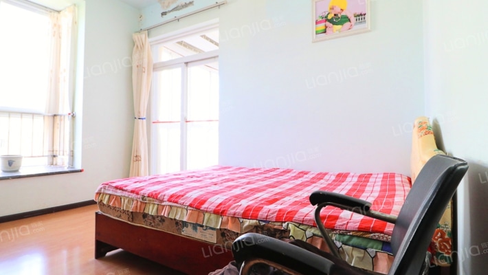 桂湖人家 交通便利 小区环境干净舒适 适合居住-卧室B